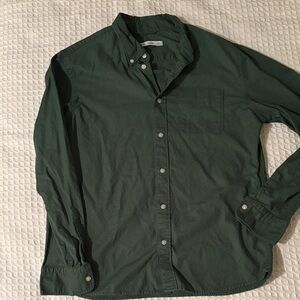Mango Men's Dark Green Button-Up Shirt in size Medium